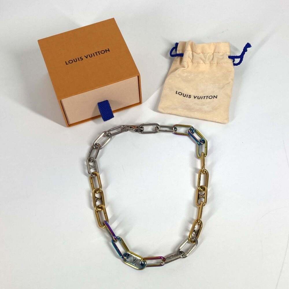 LOUIS VUITTON Black Necklace - Picture 11 of 11